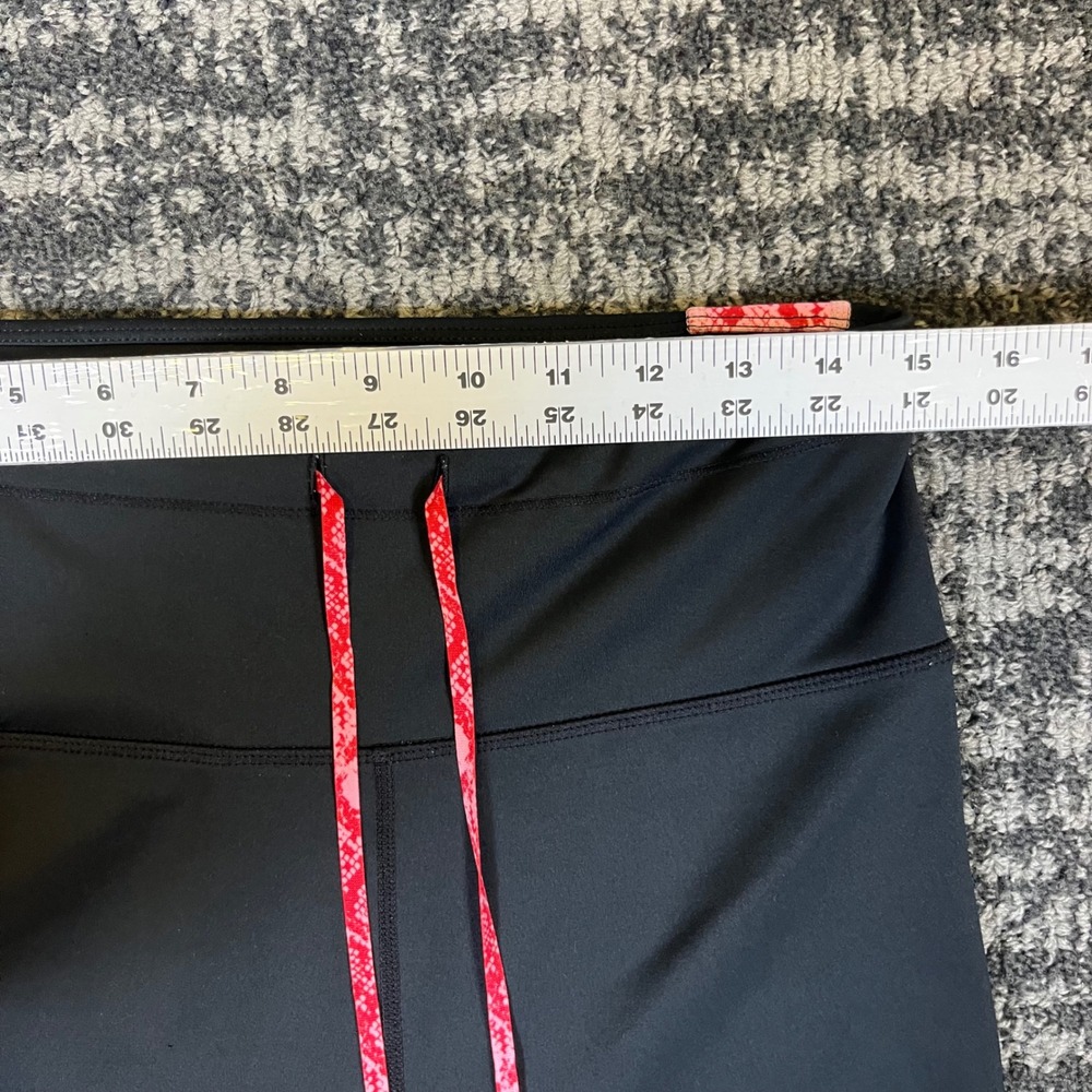 Fabletics Leggings Womens M Snakeskin UltraCool Cropped Athletic Pants - Picture 5 of 8